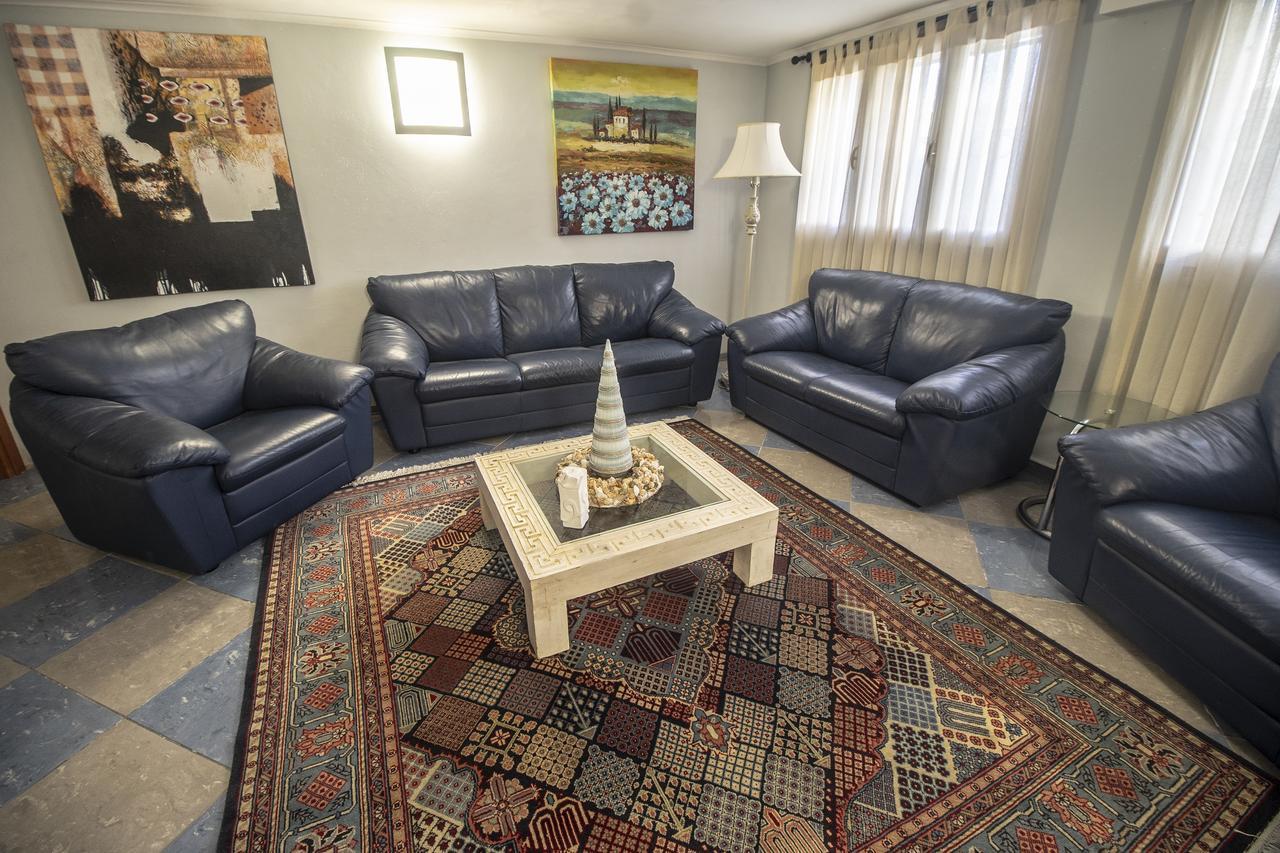 מרינה די מסה Hotel Herve מראה חיצוני תמונה