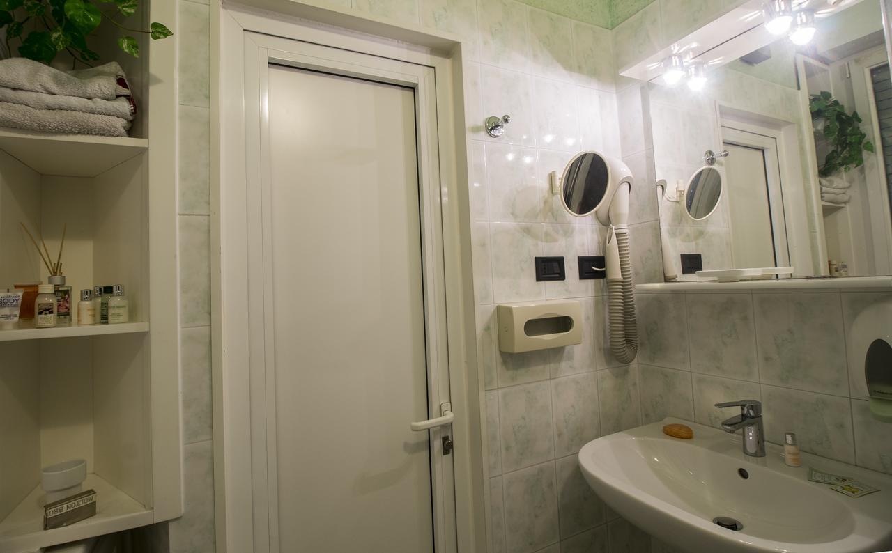 מרינה די מסה Hotel Herve מראה חיצוני תמונה