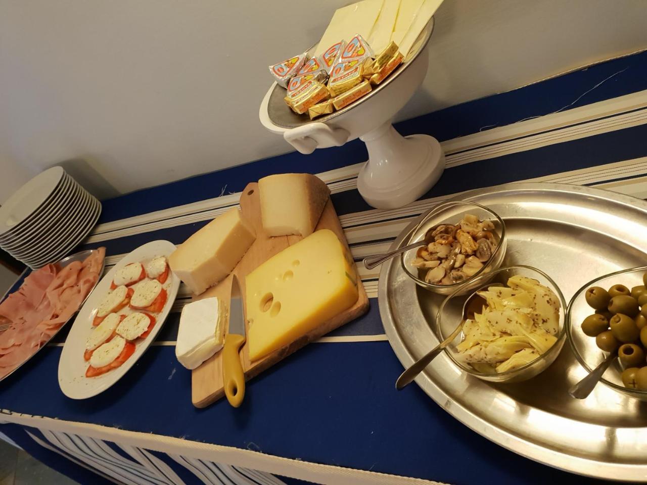מרינה די מסה Hotel Herve מראה חיצוני תמונה